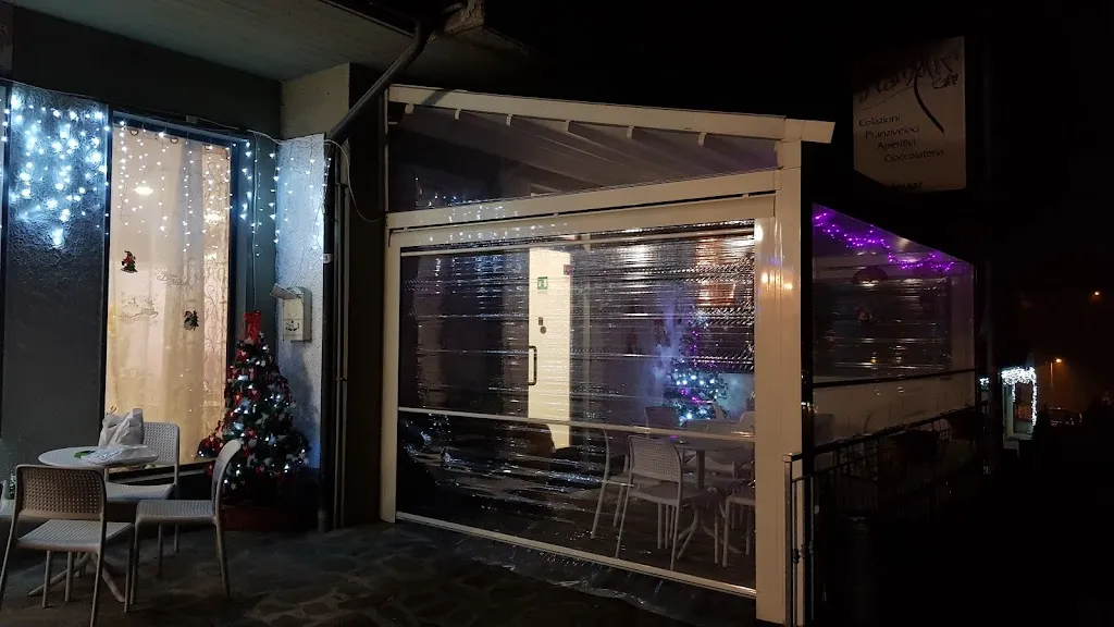 Glamour Cafe restaurant in Piazza al Serchio-San Michele