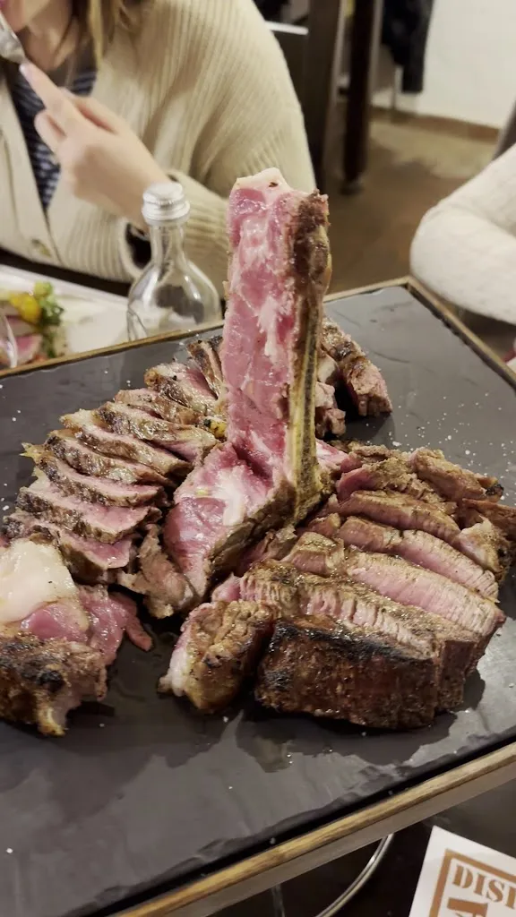 La Dispensa Osteria Enoteca_Peccioli_slider_image_2