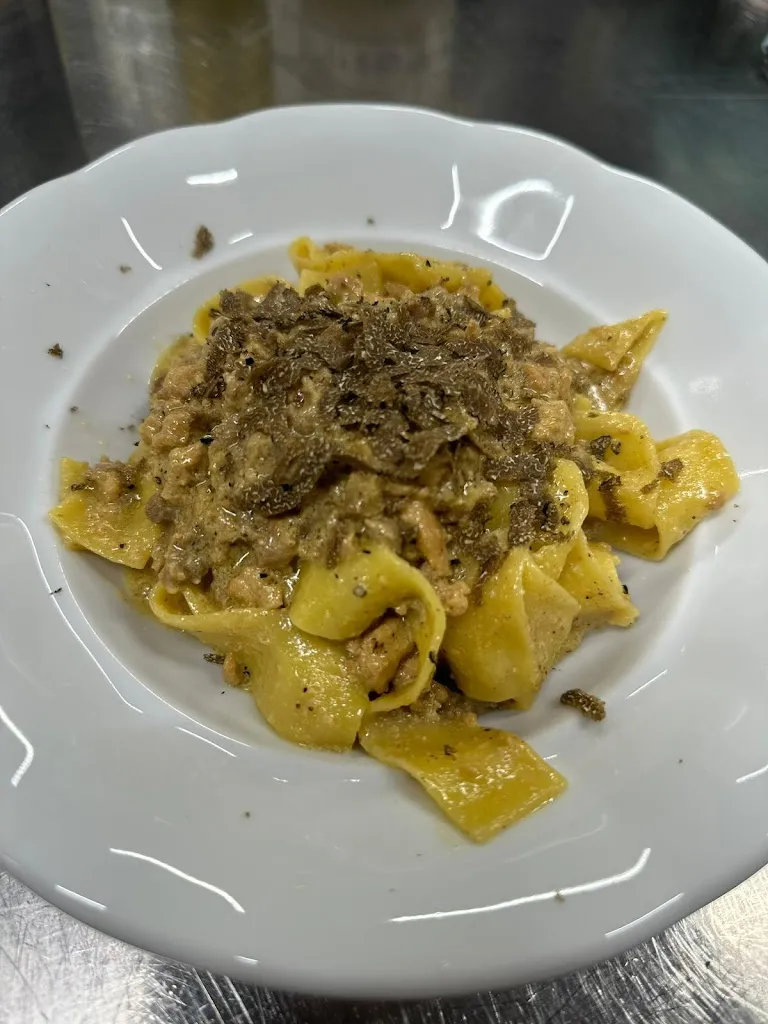 Osteria Familiare Caffè Haus_Peccioli_slider_image_2