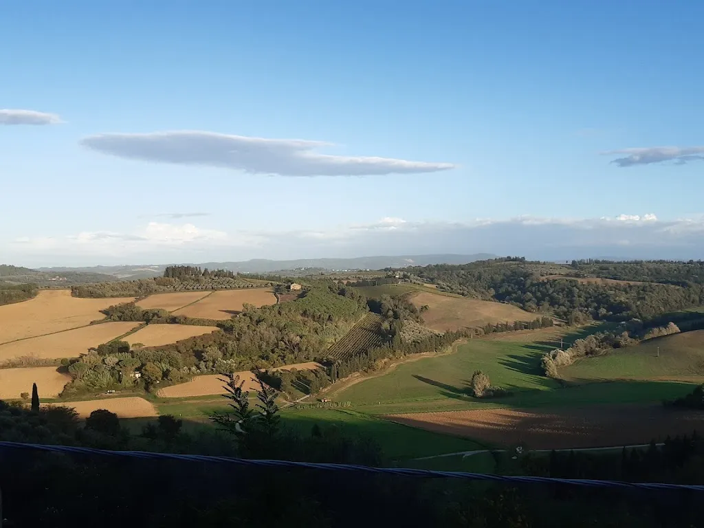 Céline F_Bar La Terrazza_Peccioli_review