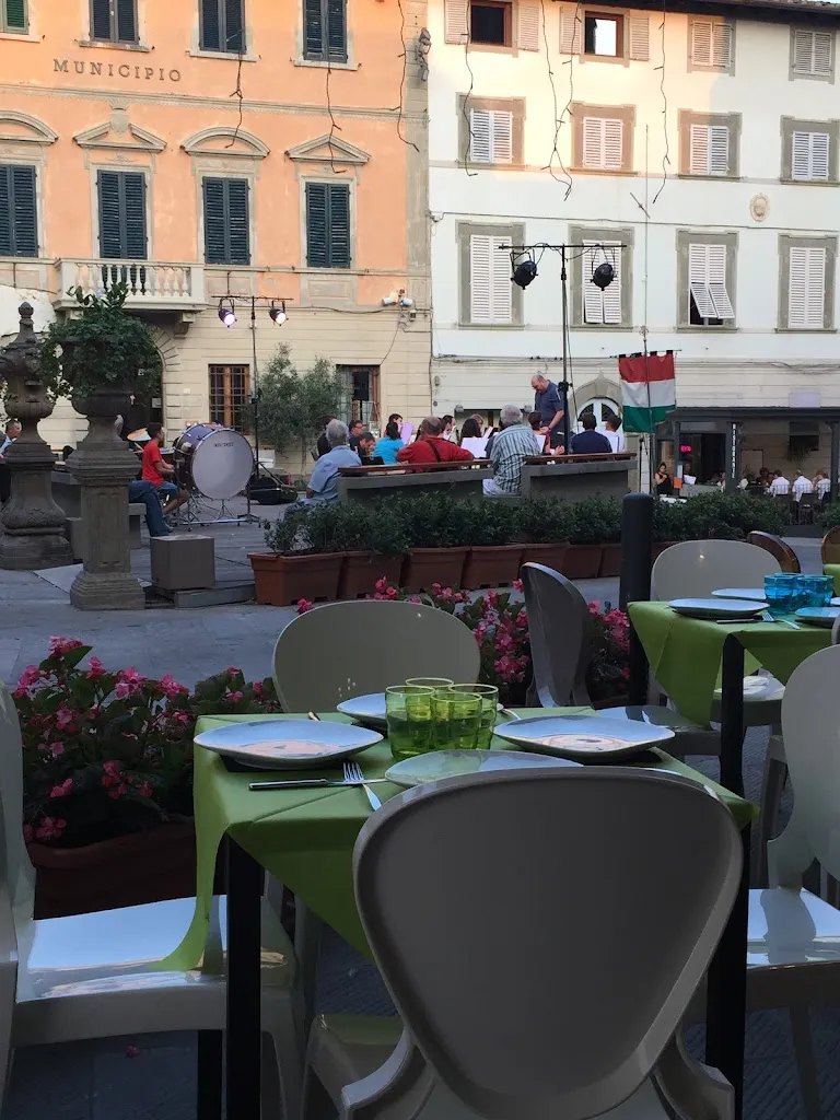 Phil Siewert_Audha Srl_Peccioli_review