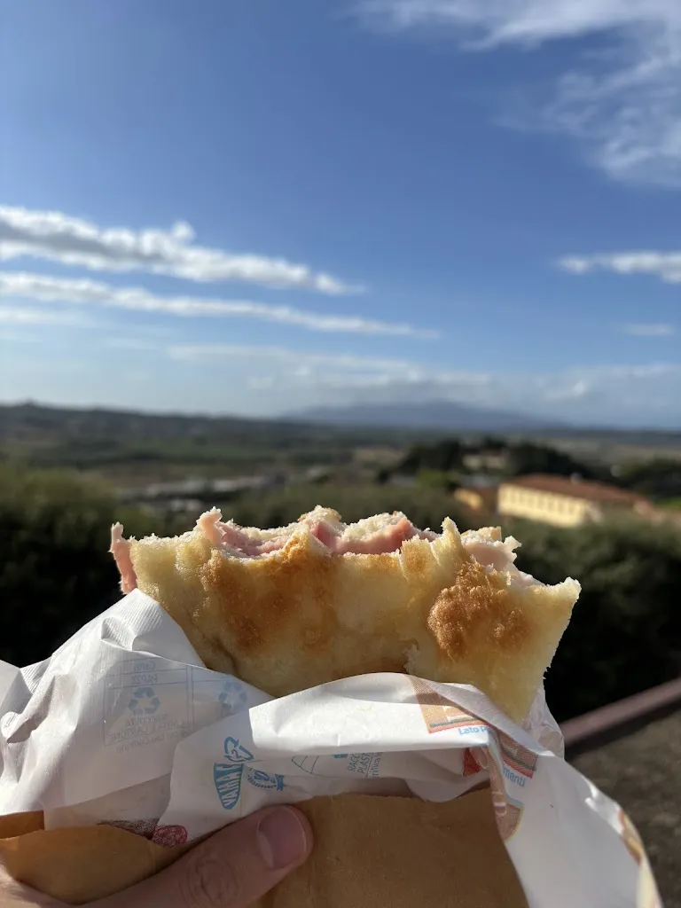 Pietro Nolasco_ALIMENTARI GASTRONOMIA DA PAOLA_Peccioli_review