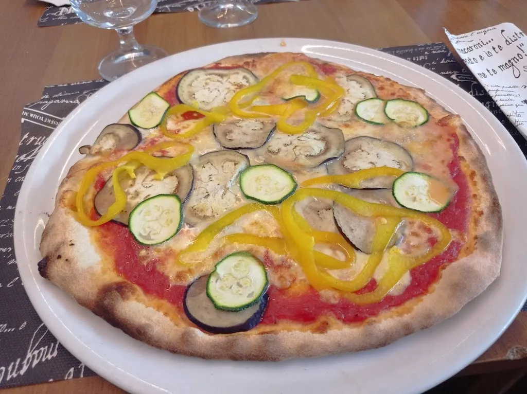 Menü_Pizzeria Via Nova_Peccioli_Bild_7