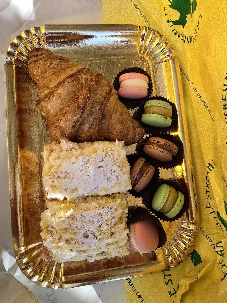 Angela Thompson_La Locanda delle Streghe_Peccioli_review