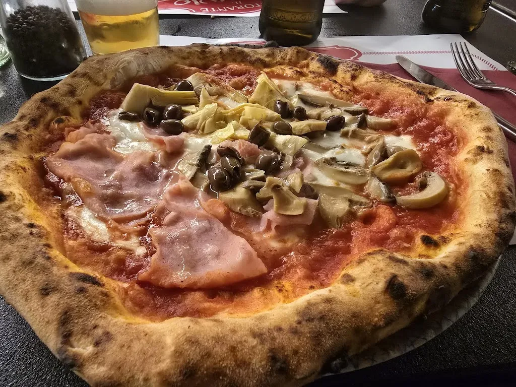 Ristorante Il Vesuvio_Pieve al Toppo_slider_image_3