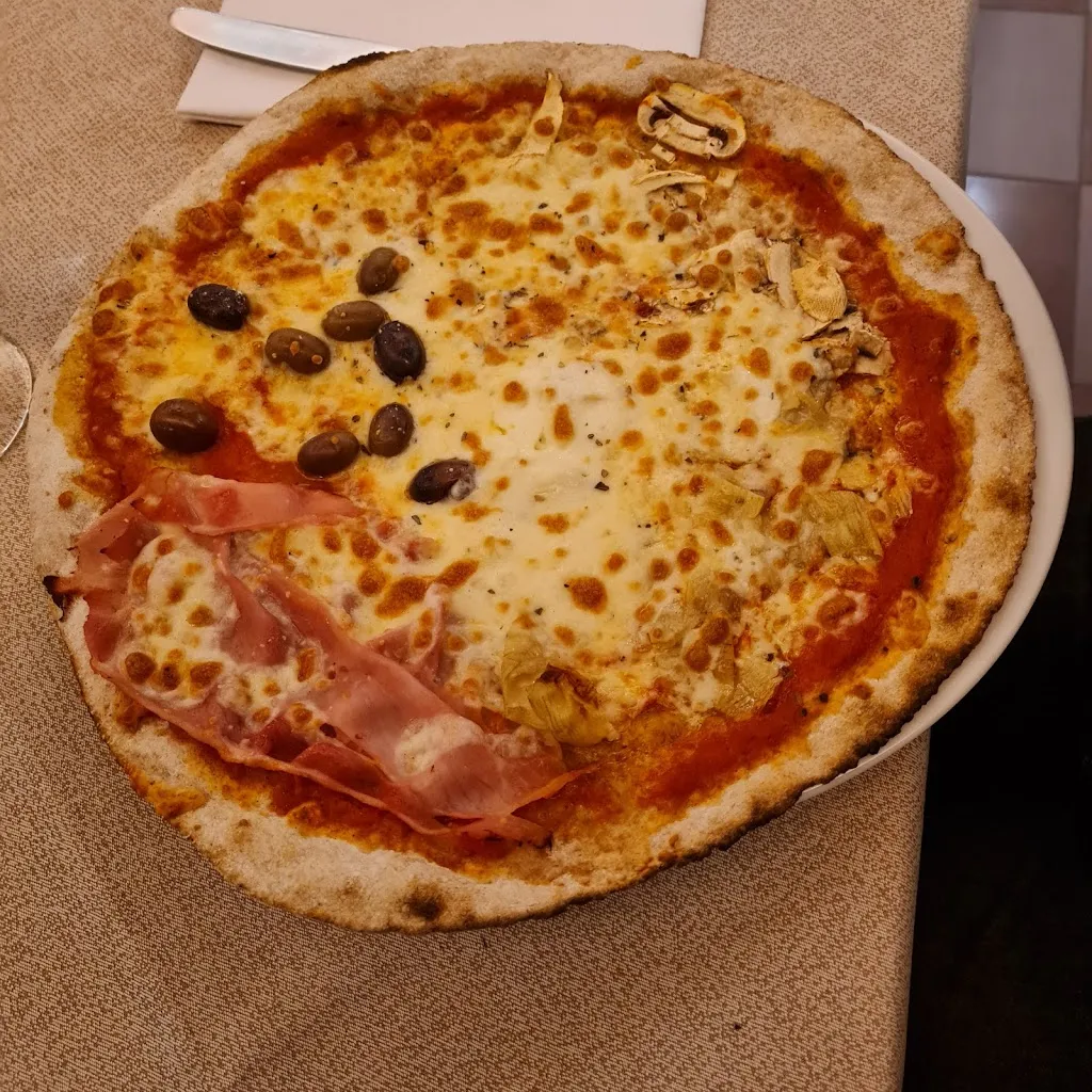 Al Portico restaurant in Pieve a Nievole