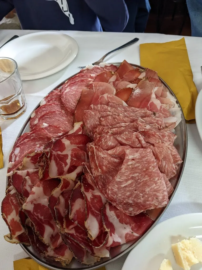 Lorenzo Gambacorta_Bar pizzeria milanesi rina_Pieve Santo Stefano_review