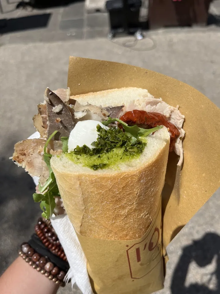 Isobel Butler_L'Ostellino_Pisa_recensione