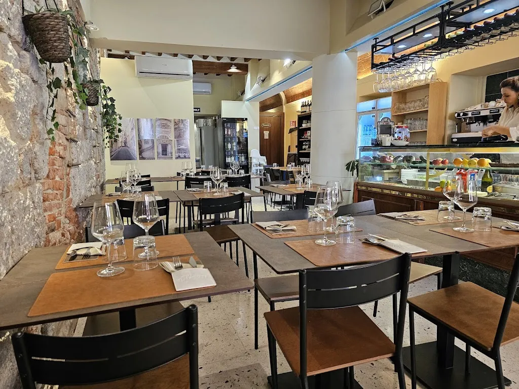 La lanterna Ristorante Pizzeria restaurant in Pisa