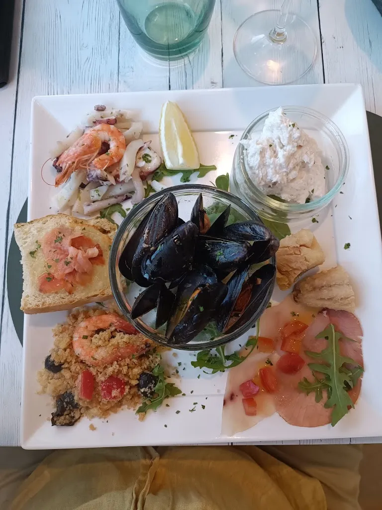 Al Solito Posto Beach_Piombino_slider_image_2