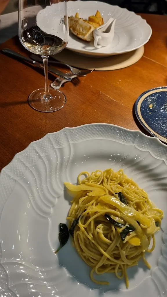 Sandra Raggl_Vespero_Piombino_review