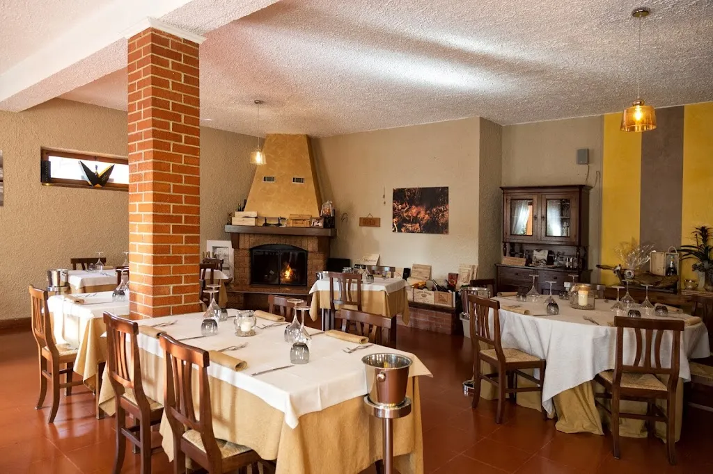 Ristorante La Cantinetta restaurant in Podenzana
