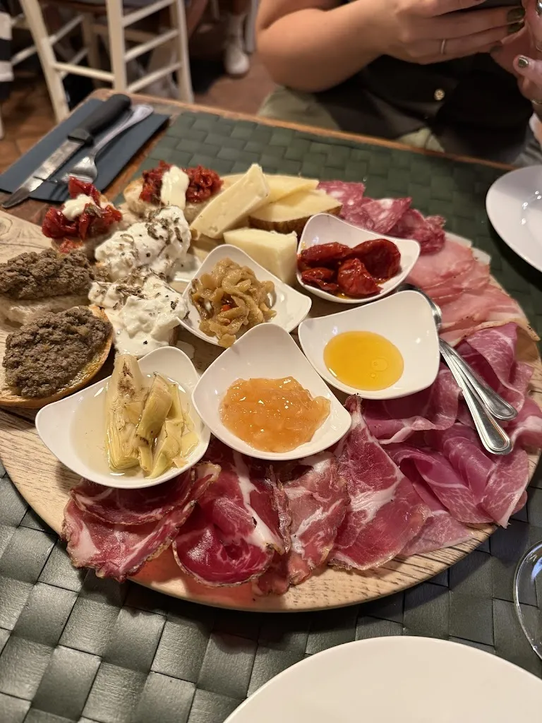 Dinicica Bogdan_Civico 1 Bistrot Toscano_Pienza_review