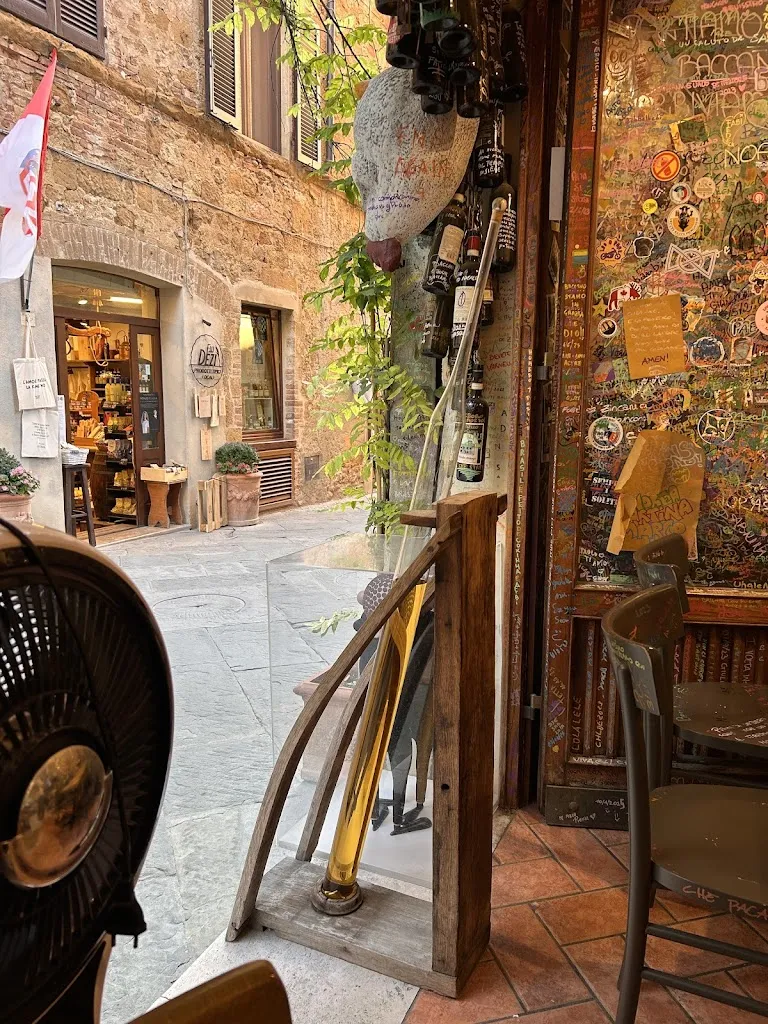 Baccano Il Panino Toscano restaurant in Pienza