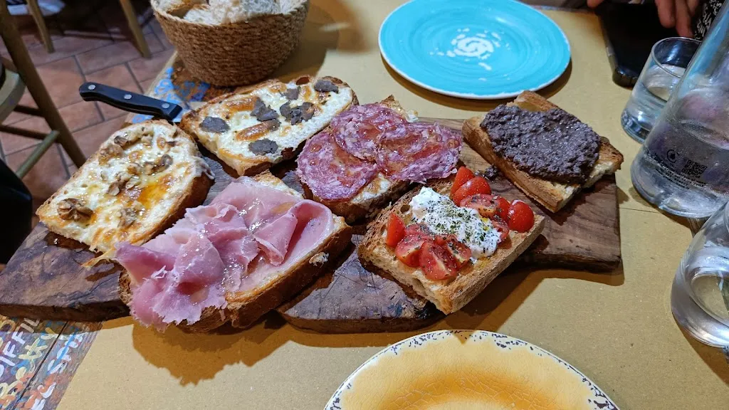 Baccano Il Panino Toscano_Pienza_slider_image_2