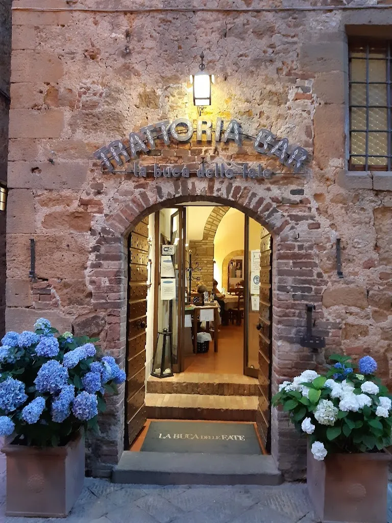 Trattoria La Buca delle Fate restaurant in Pienza