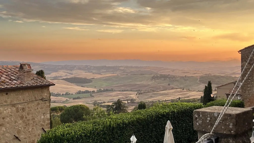 mike goldstein_La Terrazza Del Chiostro_Pienza_recensione