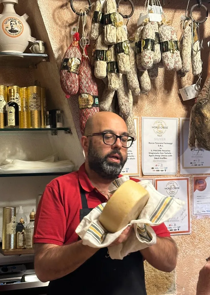 Brigitte Hoag_La Taverna del Pecorino - Pecorino,Formaggio,Cacio_Pienza_review