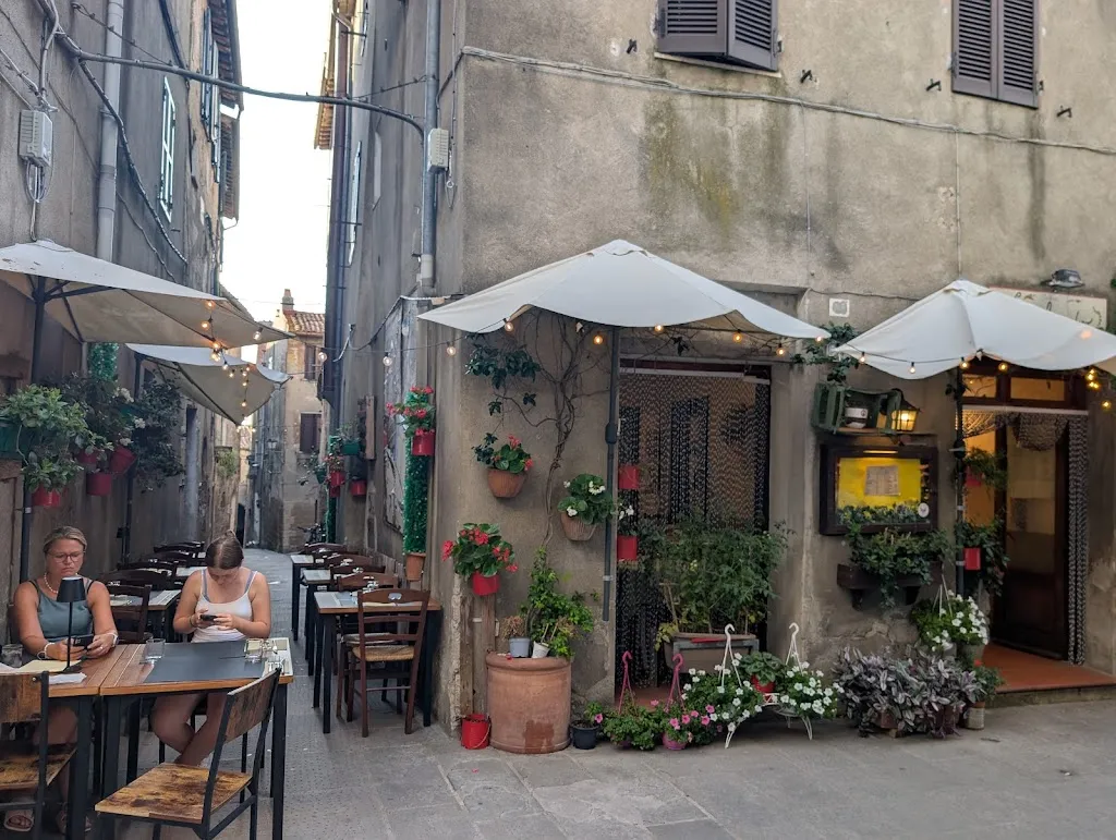 Trattoria La Pappalpomodoro di Foschetti Anna Lisa restaurant in Pitigliano