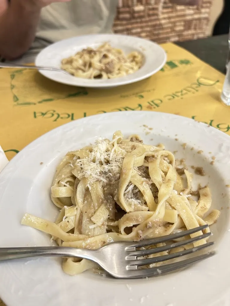 Ina Cathrien_Delizie di Ale & Helga_Pitigliano_review