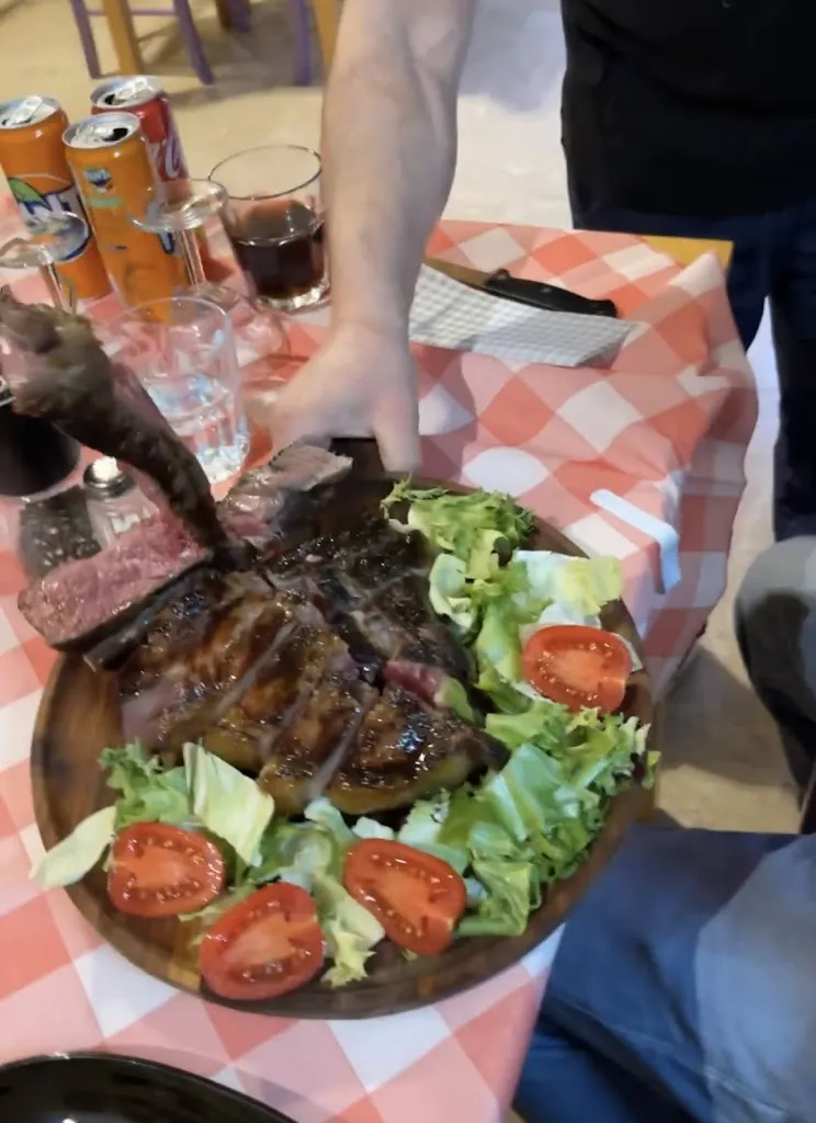 Julie Tse_Pizzeria Trattoria Canapone_Pitigliano_recensione