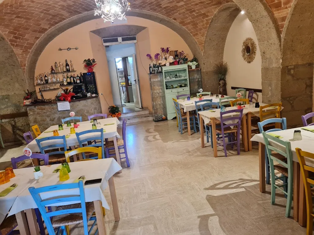 Pizzeria Trattoria Canapone restaurant in Pitigliano