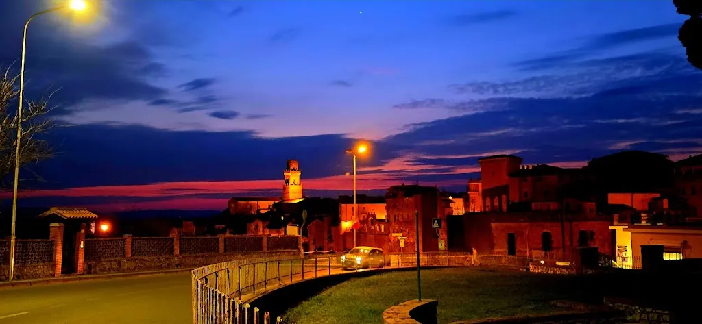 Kary McElroy_Pitigliano Centro Storico_Pitigliano_recensione