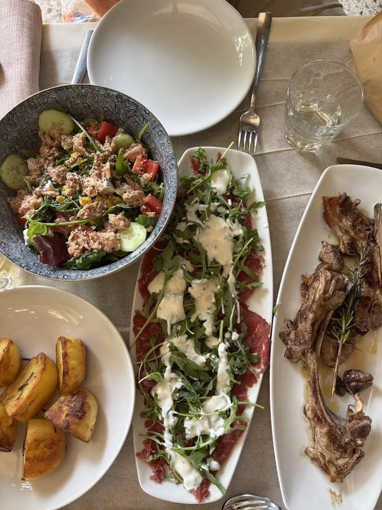 Dana Vassiliou_eehgià Bistrò_Pitigliano_review