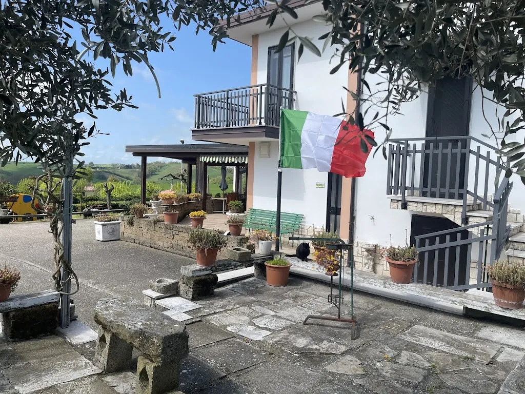 Agriturismo "Lu Stallier" restaurant in Monteleone di Puglia