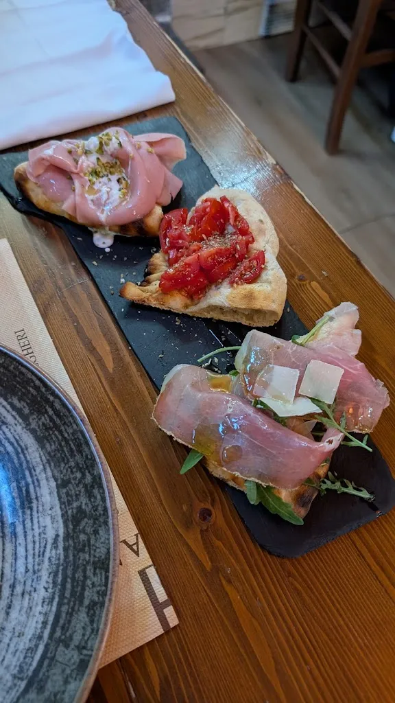 Henry Ye_Osteria Pizzeria Il Vecchio Poggio_Poggio A Caiano_recensione