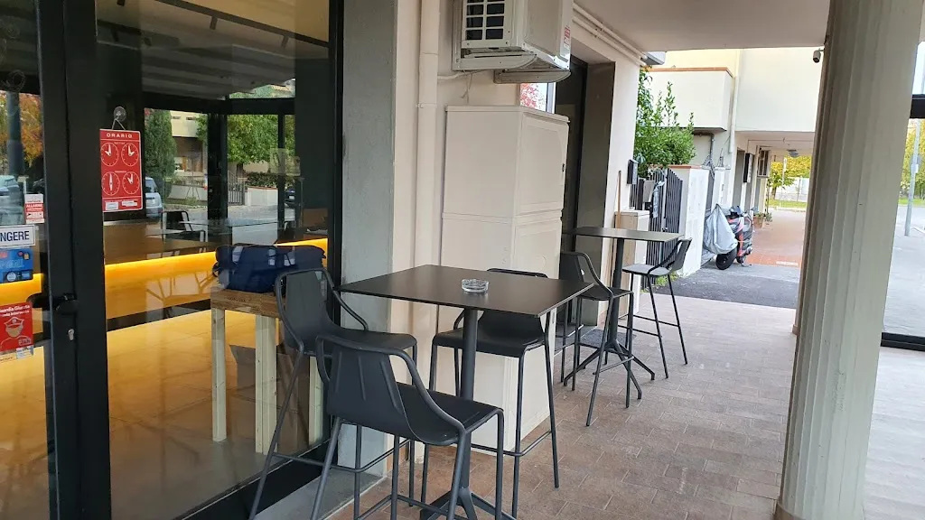 Internet Manager_Pesce Brillo_Poggio A Caiano_review