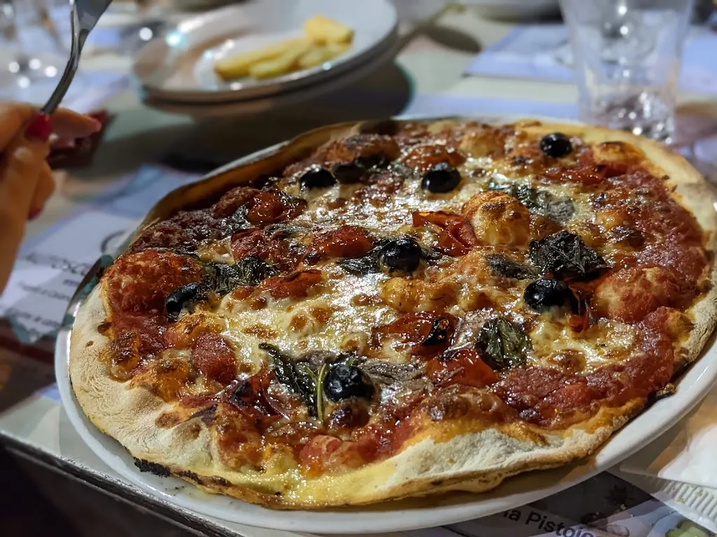 Circle M.C.L. THE GOLDEN LADLE_Poggio A Caiano_slider_image_2