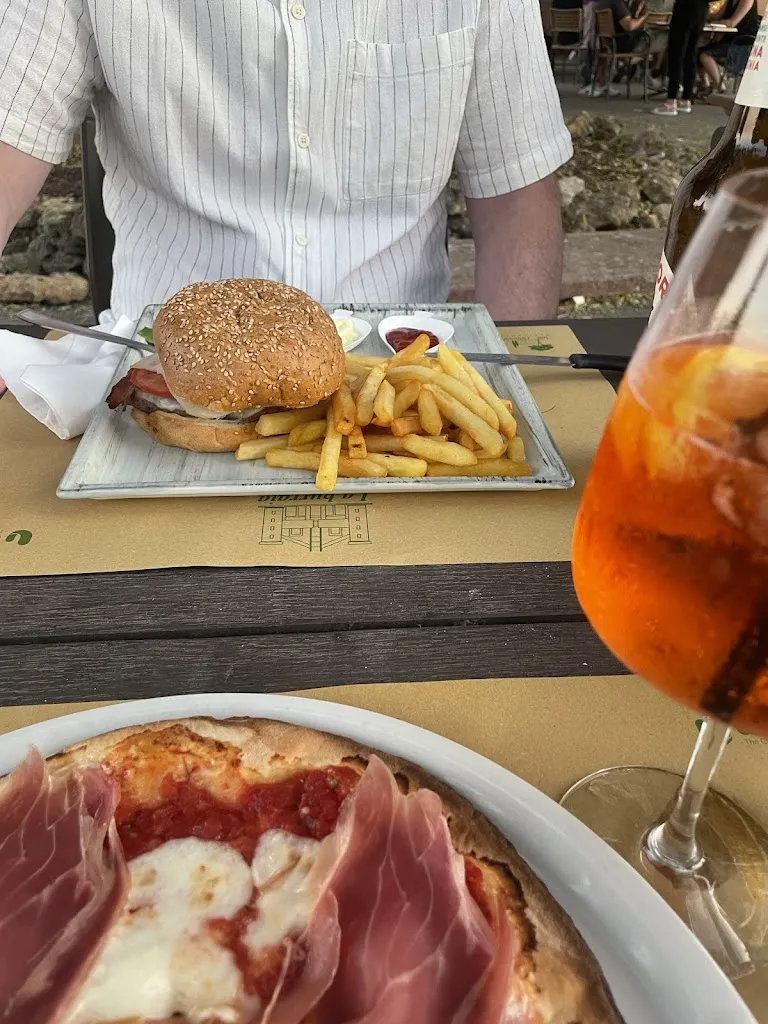 Ristorante Pizzeria La Burraia_Pomarance_slider_image_2