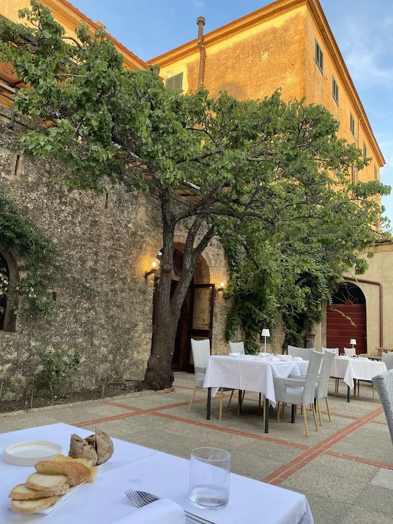 Irina Shcherbanova_Il Pomarancio_Pomarance_review