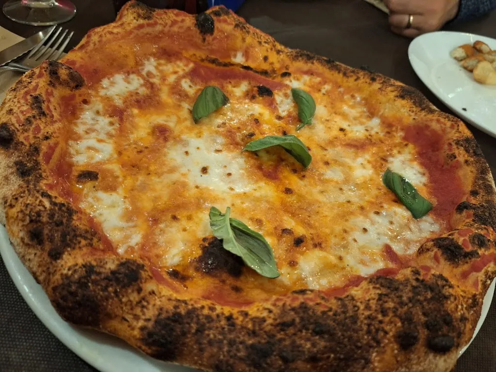 Francesco Bianco_La Sfornata MONTEMESOLA_Montemesola_review