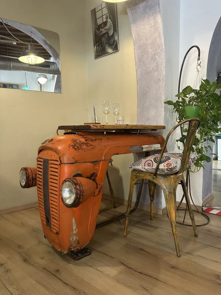 Hanieh SH_Osteria Clandestina_Porto Azzurro_review