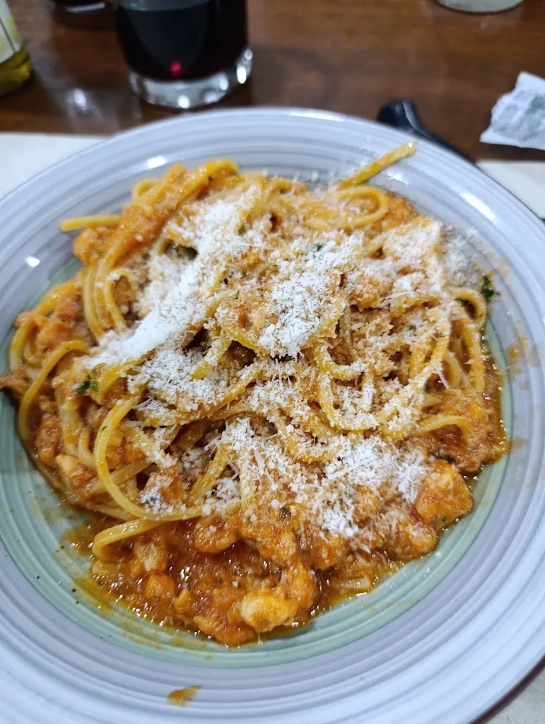 Eduart kananaj_Bar Trattoria Ventiquattro10_Porcari_recensione