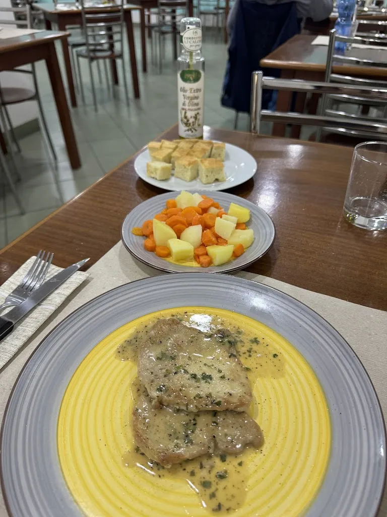 Bar Trattoria Ventiquattro10_Porcari_slider_image_3