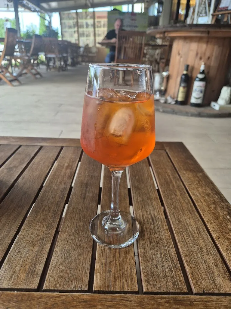 Jan Evertse_Bar Trattoria Stefan_Porcari_recensione