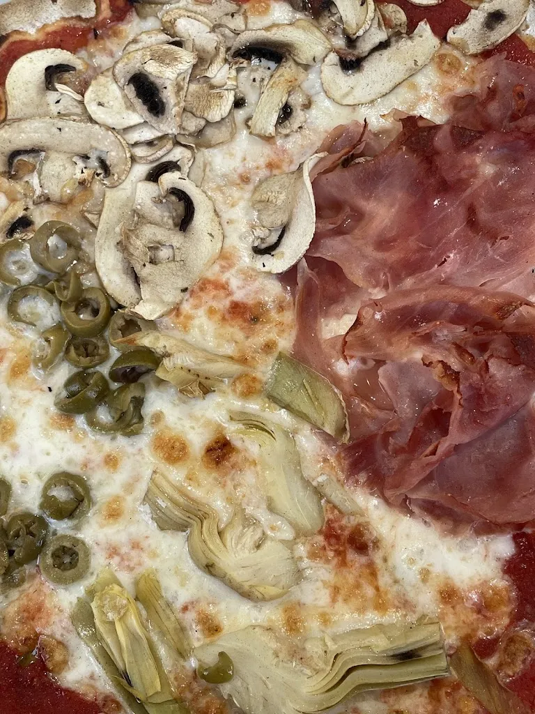 Agatha Armat_🪸Al Vecchio Corallo Pizzeria Pinseria 🪸_Porcari_recensione