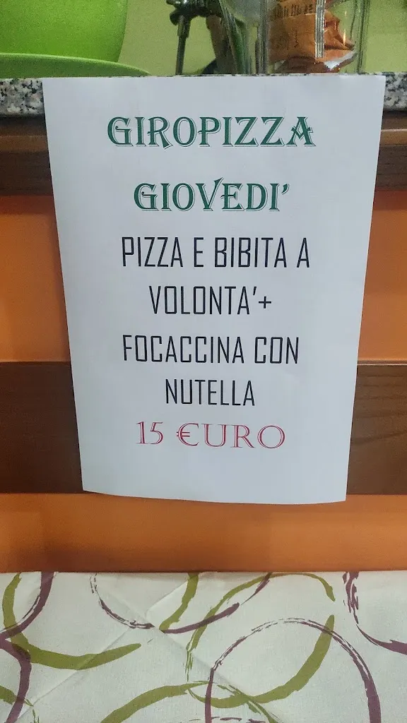 Massimiliano Menchini_Pizzeria il Grillo_Porcari_review