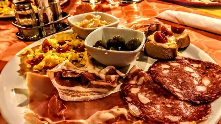 Pizzeria il Grillo_Porcari_slider_image_3