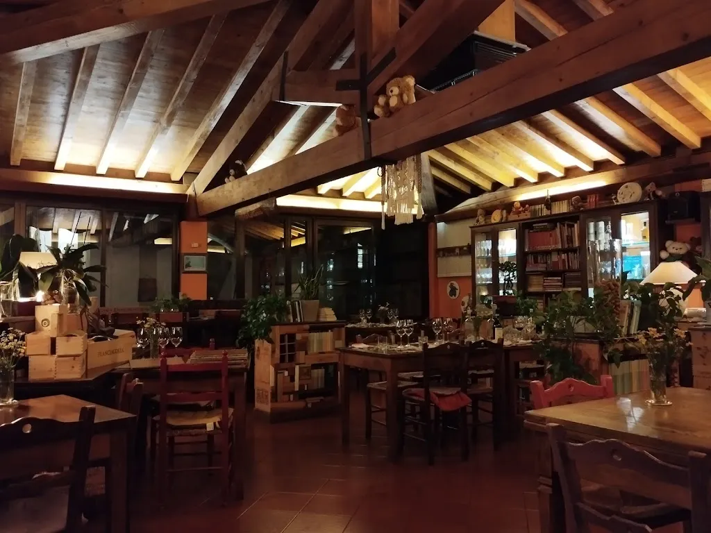Ristorante La Tana Degli Orsi restaurant in Pratovecchio