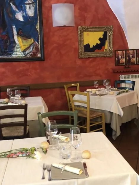 Taverna all'Oca Bianca restaurant in Pontremoli