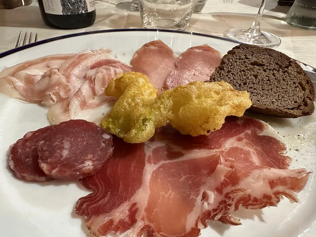 Taverna all'Oca Bianca_Pontremoli_slider_image_3