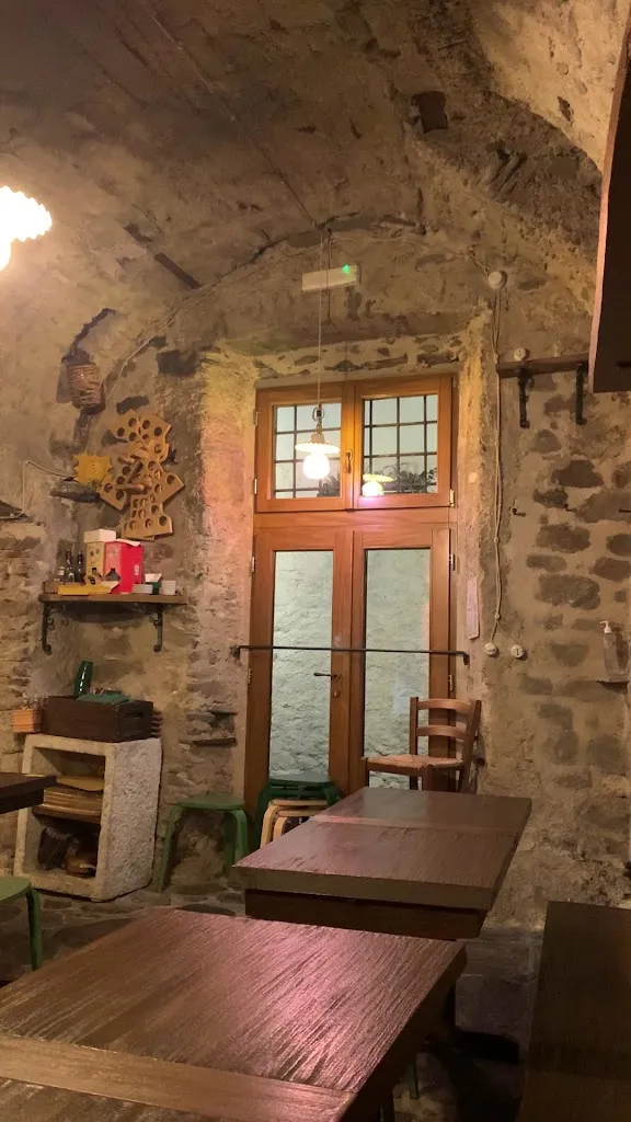 La Caverna dei Nani_Pontremoli_slider_image_2