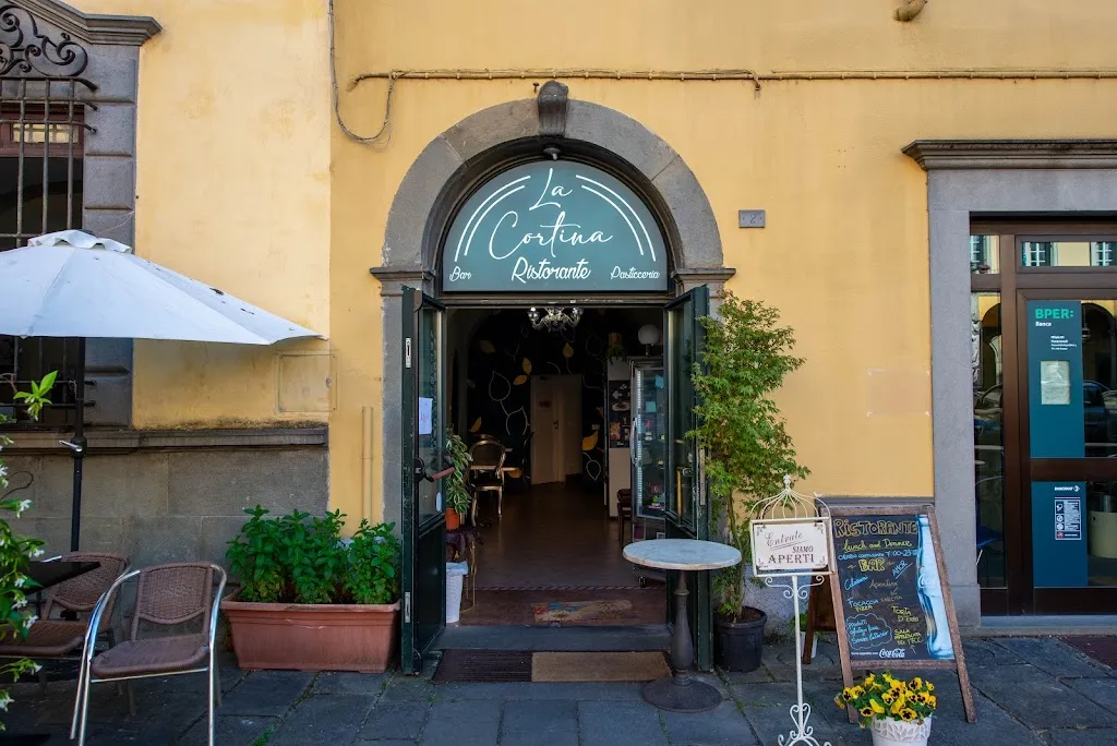 La Cortina di Cacciaguerra restaurant in Pontremoli