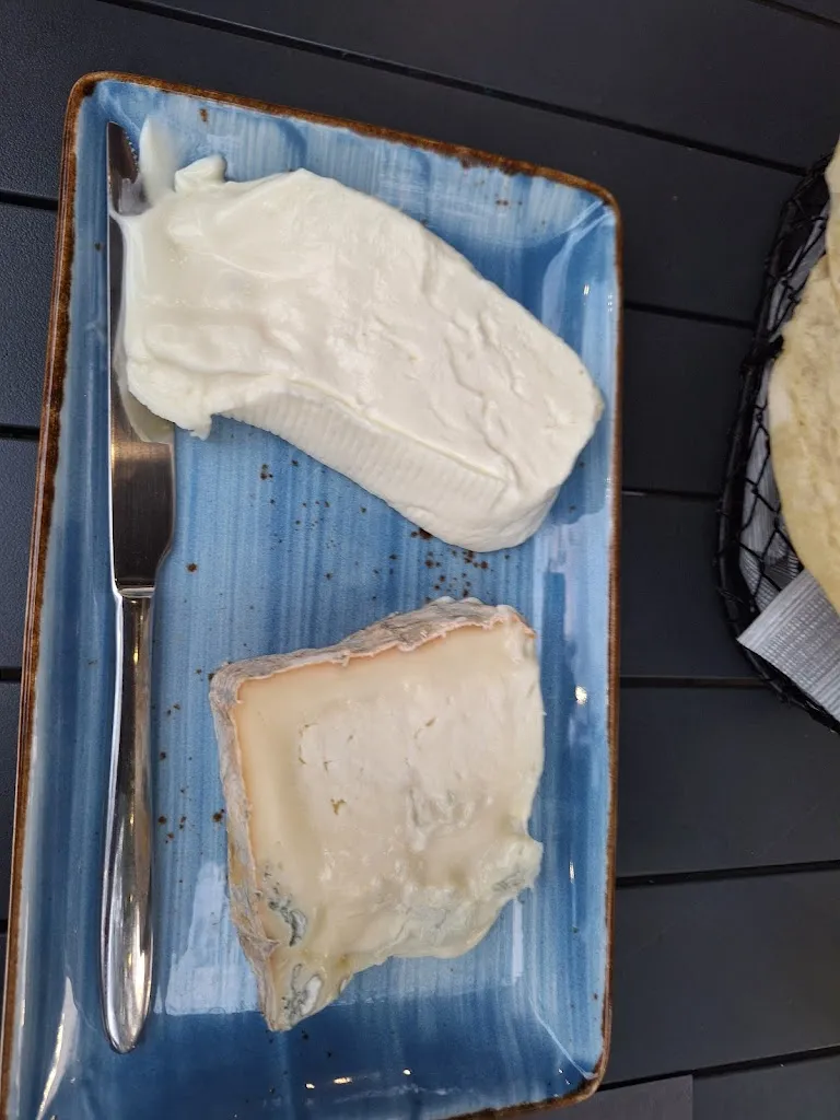 Francesco Fantoni_Pizzeria Country Ristorante e Panigacceria_Pontremoli_review