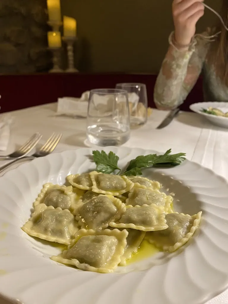 Tessa niesen-schipper_Ristorante Caveau Del Teatro_Pontremoli_review
