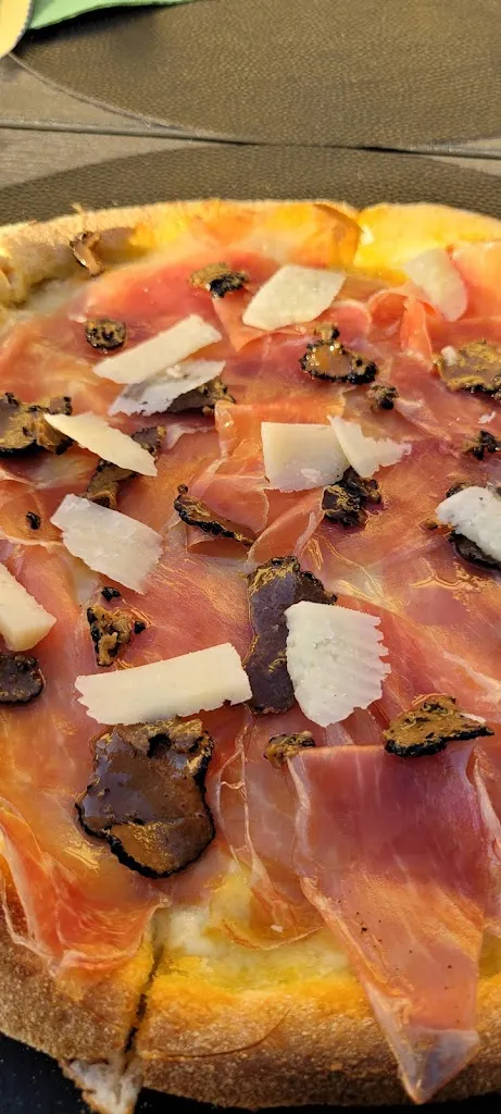 pizzeria il principe_Pontremoli_slider_image_3